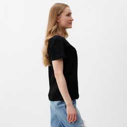 Футболка женская Let's go, чёрная, размер 52