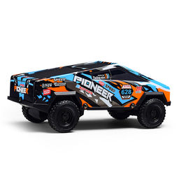 Машина "Король дороги" 1:18, свет, звук, в коробке