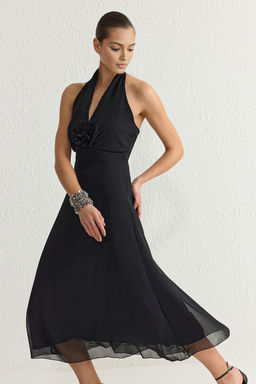 TRENDYOLMILLA Siyah A-Kesim Gul Detayl? V Yaka Astarl? Sifon Dokuma S?k Elbise TPRSS25EL00043  фото 2