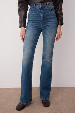 Mavi Soluk Efekt Vintage Yuksek Bel Flare Jeans TWOAW25JE00169 - Trendyolmilla фото 4