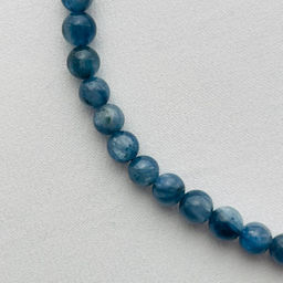 Бусы из Кианита