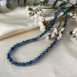 Бусы из Кианита