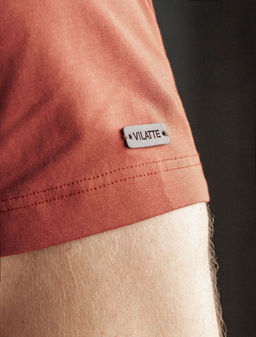 Футболка из премиального хлопка с авторским принтом