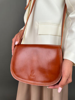 Сумочка женская из телячьей кожи