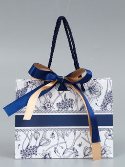 Пакет подарочный "Цветы", с бантом, 19 х 15 х 7 см