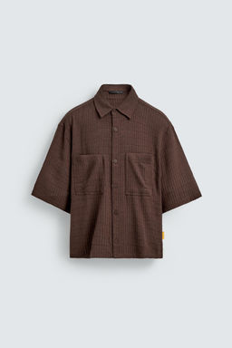 CAMISA RELAXED FIT ESTRUCTURA TEXTURA / Marr?n
