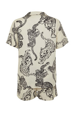 Krem Kaplan Desenli Viskon Sortlu Dokuma Pijama Tak?m? THMSS24PT00011