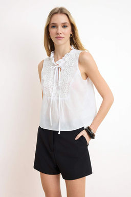 Beyaz Gupur ve Baglama Detayl? Dokuma Bluz TWOSS26BZ00325