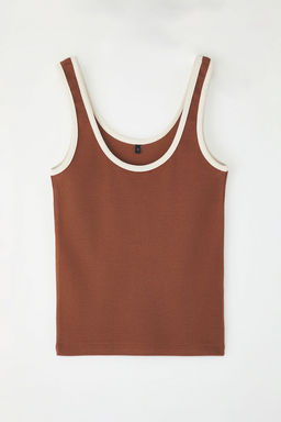 Kahverengi Renk Bloklu Fitted/Vucuda Oturan Havuz Yaka Fitilli Esnek Orme Atlet TWOSS22AL0042