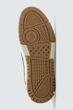 ZAPATILLA ESTILO RETRO / Blanco