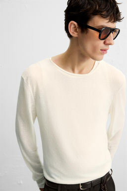 SEMI-SHEER TEXTURED T-SHIRT - Zara фото 6