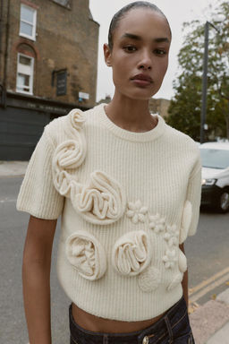 KNITTED TEXTURED FLORAL JUMPER - Zara фото 2