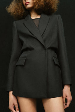 BLAZER CRUZADA CINTURA GLOBO HOMBRERAS / Negro