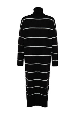 TRENDYOLMILLA Tas Maxi Triko Genis Kal?p Yumusak Dokulu Elbise TWOAW24EL00056  фото 14