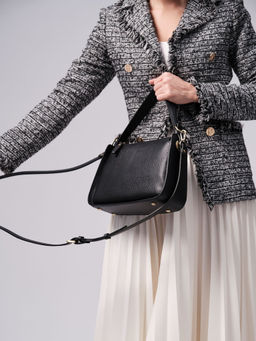 Сумка кожаная на плечо Deboro 30790 черный