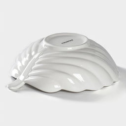 Салатник фарфоровый Magistro «Лист Бланш», 550 мл, 20.5×17 см, цвет белый