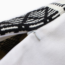 Наволочка декоративная Этель сканди 45*45 см черный, 100% п/э  фото 4