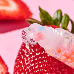 Блеск для губ Juicy Bomb Party shiny lipgloss, 05 Strawberry Sprinkles 952305