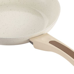 0428 GIPFEL Сковорода SONRIZO 24см из кованого алюминия с индукционным дном, с 3-слойным антипригарным мраморным покрытием Excilon Marble, c бакелитовой ручкой с покрытием Soft Touch. Толщина: 2,0/4,0мм  фото 5