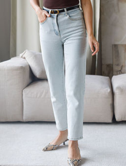 Джинсы mom-fit из эластичного облегченного денима