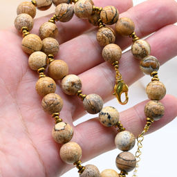 Бусы из яшмы бежевой шарик 10мм, 43см