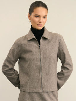 Укороченный жакет на молнии / Zarina