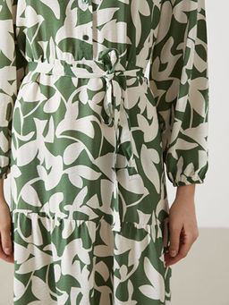 Hakim Yaka Desenli Elbise