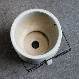 Декоративный горшок для цветов «Который выжил», 550, мл, 12×10×10 см, керамический, серый