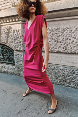 VESTIDO MIDI PLIEGUES / Fucsia oscuro - Zara фото 3