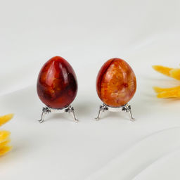 Яйцо из Сердолика на подставке