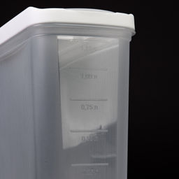 Цена за 2 шт. Емкость для сыпучих продуктов "Лайн" 1,5л (белый) М9003