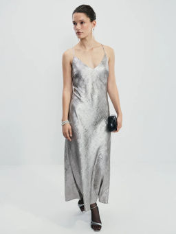 Платье миди из блестящей ткани / Zarina