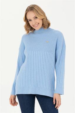 Женский синий свитер