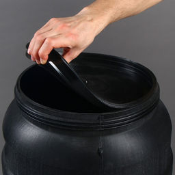 Бочка хозяйственно - бытовая, 50 л, горловина 29 см, пластиковая, с крышкой