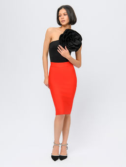 Боди черного цвета с декоративным объемным цветком - 1001dress фото 3