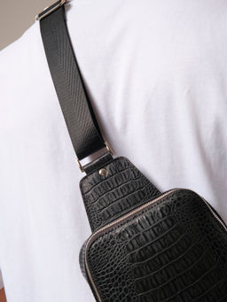 Сумка мужская Azaro 7050 черный кроко