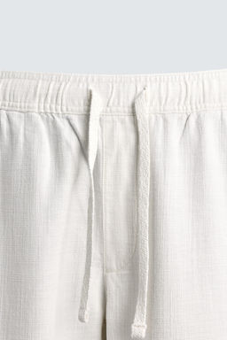 PANTAL?N RELAXED FIT ESTRUCTURA / Blanco roto
