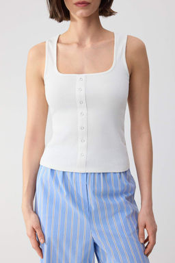 Wardrobe Essentials-Ekru Fitted/Vucuda Oturan Havuz Yaka C?tc?tl? Esnek Orme Bluz TWOSS26BZ00073