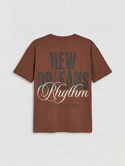 Bask?l? Erkek ?ocuk Ti??rt