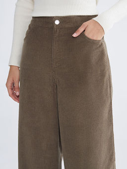 Beli Lastikli Kadife Kad?n Pantolon