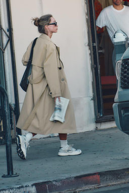 WATER-REPELLENT MIDI TRENCH COAT WITH BELT - Zara фото 2