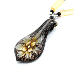 Подвеска из муранского стекла листик 30*60мм, цв.кремовый, 46см