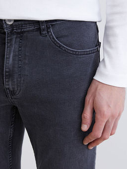 779 Regular Fit Erkek Jean Pantolon