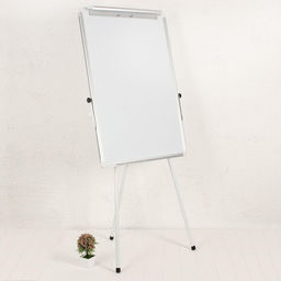 Флипчарт-магнитно-маркерная доска, регулируется по высоте, размер доски — 70×100 см