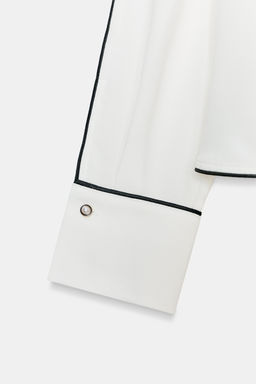 CONTRAST CREPE BLOUSE WITH PIPING