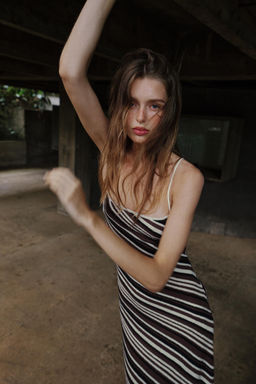 VESTIDO MIDI R?STICO RAYAS / Negro / Marr?n - Zara фото 5