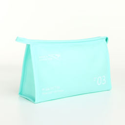 Косметичка на молнии треугольная с принтом Good trip, голубая