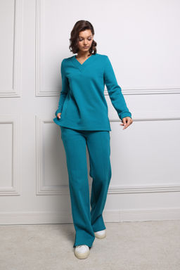 Свитшот из футера с начесом с боковыми разрезами