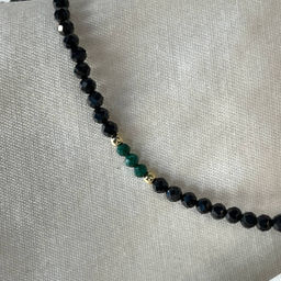 Бусы из Шпинели и Малахита