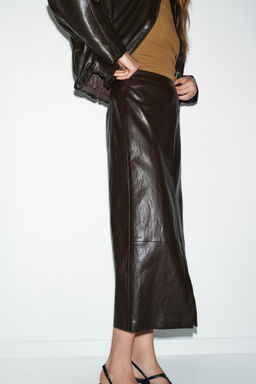 LEATHER EFFECT MIDI SKIRT - Zara фото 21